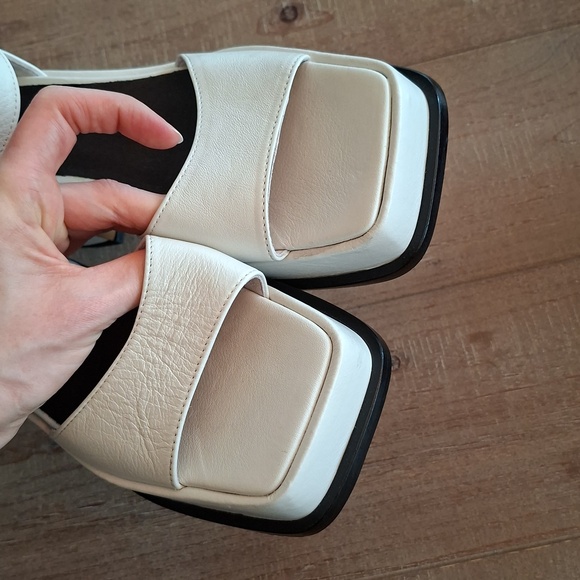 l'Intervalle "Valtos" White Leather Platform Block Heel Mary Jane (EU 38/US 8) - Picture 4 of 8